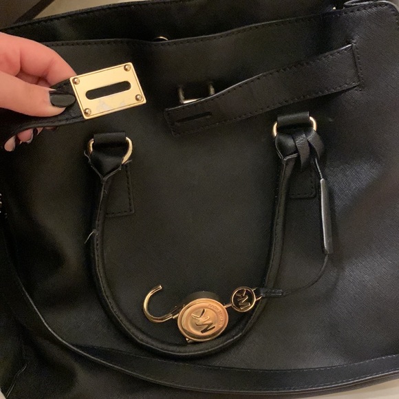 Michael kors purse - Picture 10 of 11